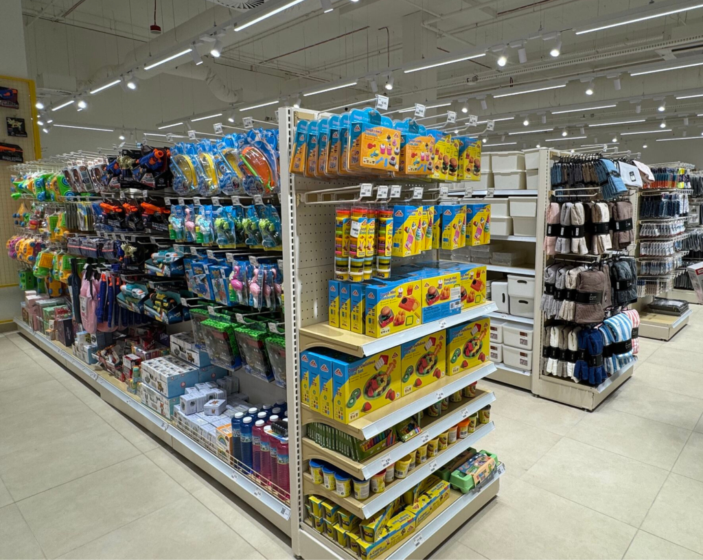 Reworked gondola shelf at MR.DIY