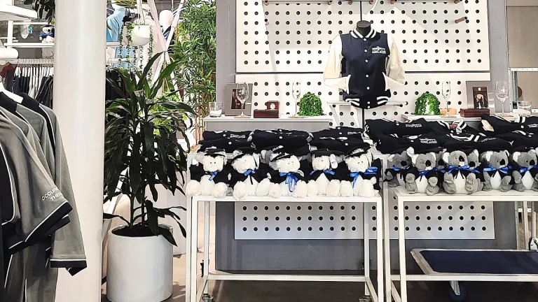 How to Optimize Retail Displays for the Holiday Shopping Rush